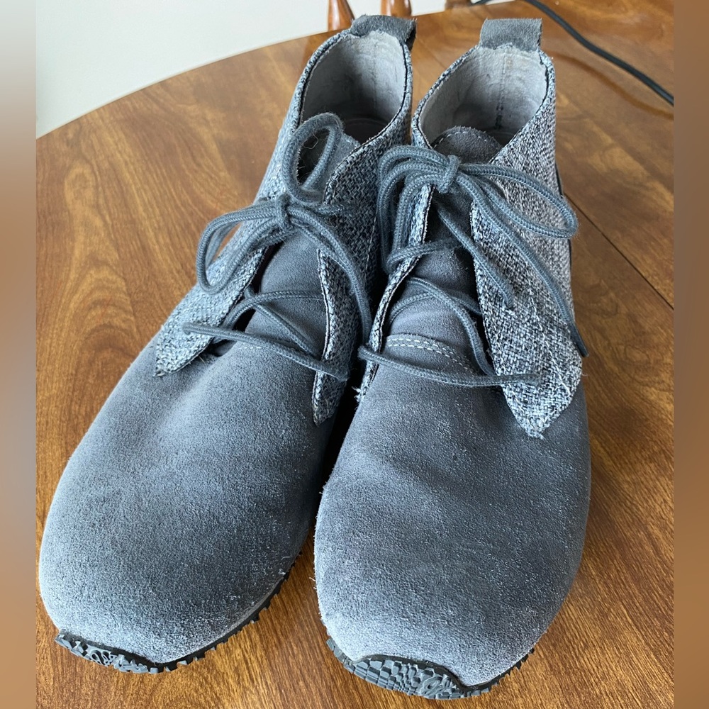 Eddie Bauer booties